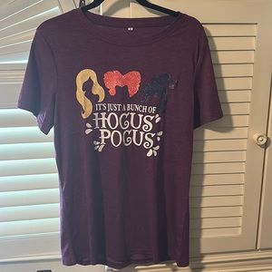 Hocus Pocus T-shirt. Size large. Glitter on the hair. Super cute.